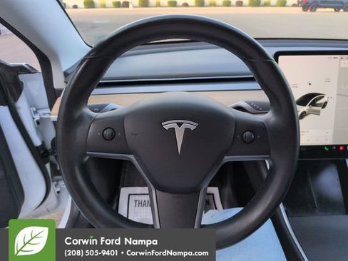 Used 2019 Tesla Model 3 RWD image 13