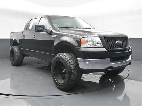 Used 2005 Ford F150 XLT image 1