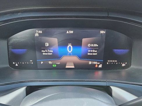 Used 2024 Volkswagen Taos SE image 11