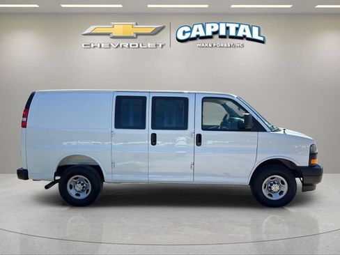 New 2026 Chevrolet Express 2500 RWD image 6