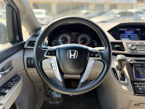 Used 2016 Honda Odyssey SE image 11