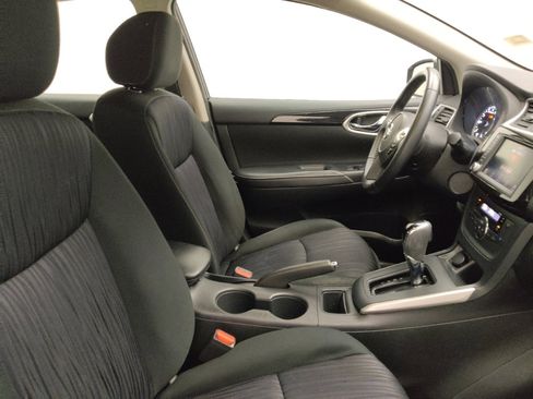 Used 2019 Nissan Sentra SV image 21