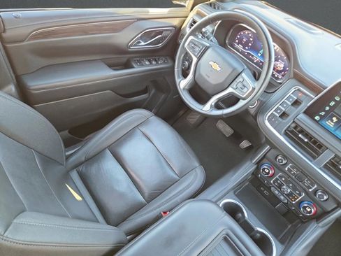 Used 2023 Chevrolet Tahoe LT w/ Luxury Package image 15