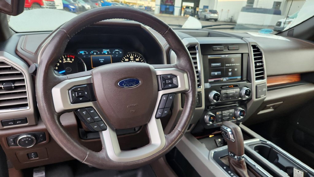 Used 2015 Ford F150 King Ranch w/ Equipment Group 601A Luxury AWD/4WD image 17