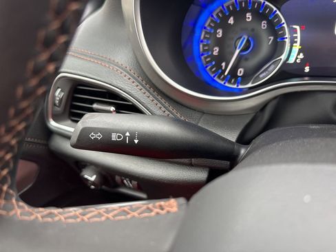 New 2026 Chrysler Pacifica Pinnacle image 16