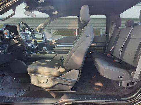 Used 2022 Ford F150 XLT w/ Equipment Group 302A High image 11