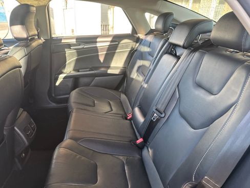 Used 2018 Ford Fusion Titanium image 34