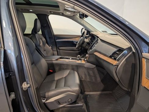 Used 2024 Volvo XC90 B6 Plus w/ Protection Package Premier image 31