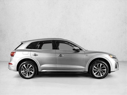Used 2024 Audi Q5 2.0T Premium Plus w/ Premium Plus Package AWD/4WD image 4