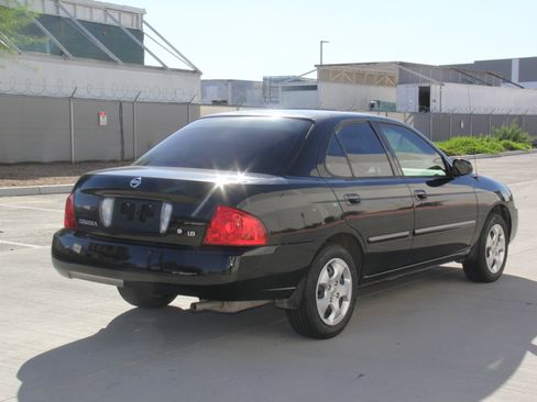 Used 2006 Nissan Sentra 1.8 w/ (F05) Convenience Pkg image 5
