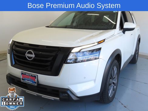 Used 2023 Nissan Pathfinder SL w/ SL Premium Package image 9