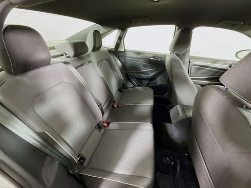 Used 2025 Volkswagen Jetta Sport image 24