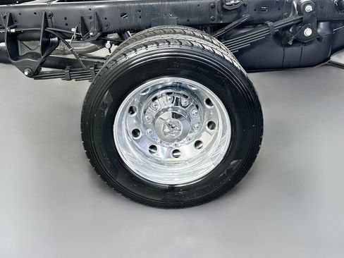 New 2026 RAM 5500 Tradesman w/ Chrome Appearance Group AWD/4WD image 16