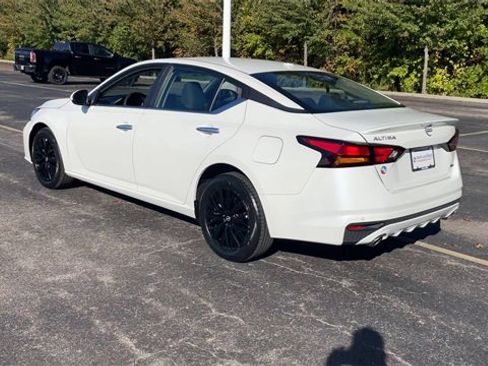 Used 2025 Nissan Altima 2.5 SV w/ SV Special Edition Package image 6