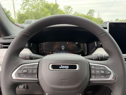 New 2026 Jeep Compass Limited AWD/4WD image 19