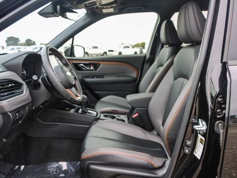 Used 2025 Subaru Forester Sport image 17