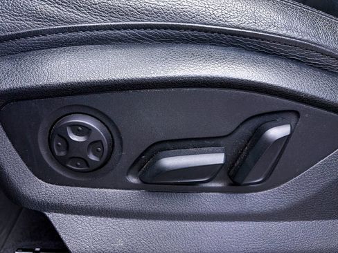 Used 2019 Audi Q7 3.0T Premium Plus AWD/4WD image 16