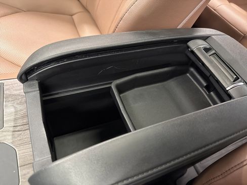 Certified 2025 Toyota Highlander Limited image 34