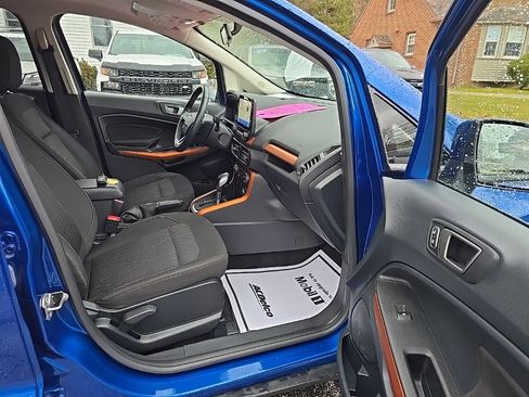 Used 2021 Ford EcoSport SE w/ SE Appearance Package image 15