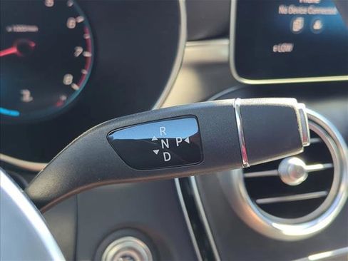 Used 2022 Mercedes-Benz GLC 300 4MATIC w/ Premium Package Lite image 16