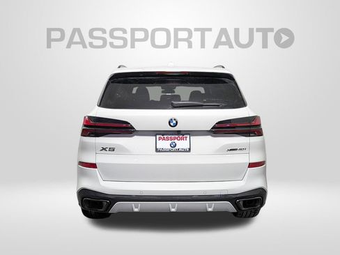 New 2026 BMW X5 xDrive40i w/ M Sport Package AWD/4WD image 5