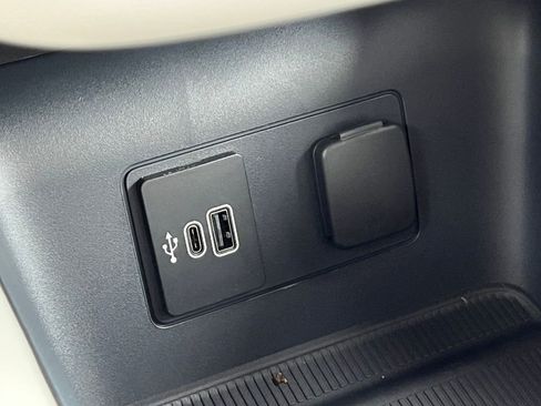 Used 2026 Ford Explorer Active w/ Active Comfort Package image 26