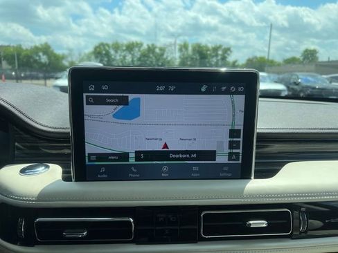 Certified 2024 Lincoln Aviator Black Label w/ Dynamic Handling Package AWD/4WD image 24