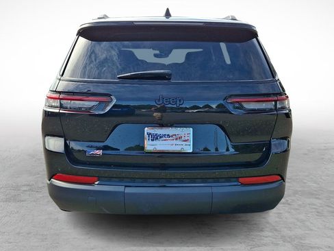 Used 2023 Jeep Grand Cherokee L Laredo AWD/4WD image 4