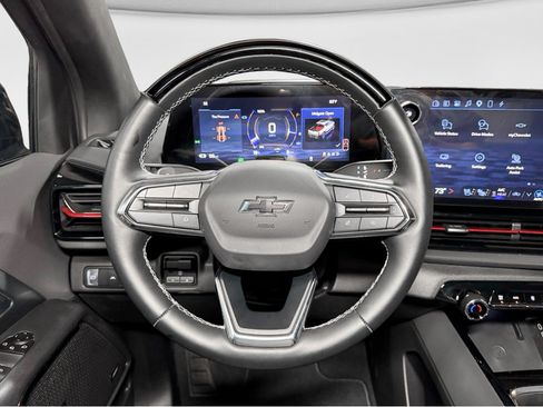 Used 2026 Chevrolet Silverado EV Trail Boss w/ Premium Package AWD/4WD image 9