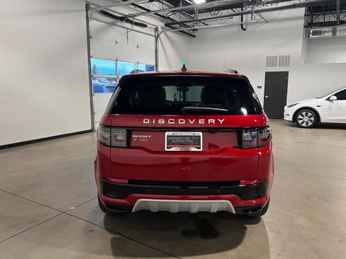 Used 2025 Land Rover Discovery Sport S image 4