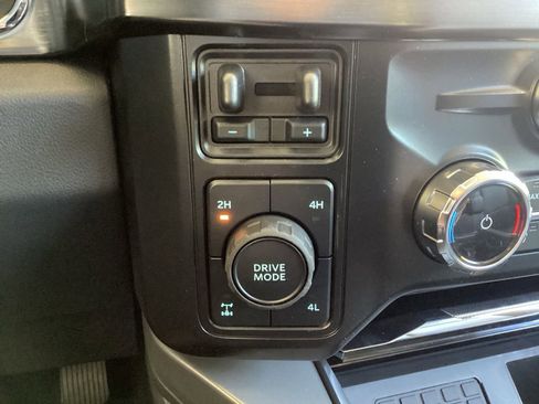 New 2026 Ford F250 Lariat w/ Black Appearance Package AWD/4WD image 52