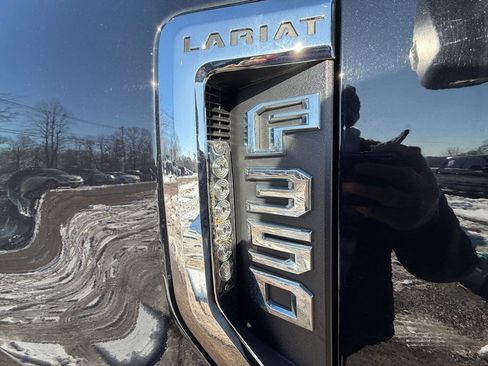 Used 2020 Ford F350 Lariat w/ Lariat Ultimate Package AWD/4WD image 29