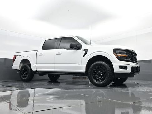 Used 2024 Ford F150 XLT w/ XLT Black Appearance Package AWD/4WD image 30