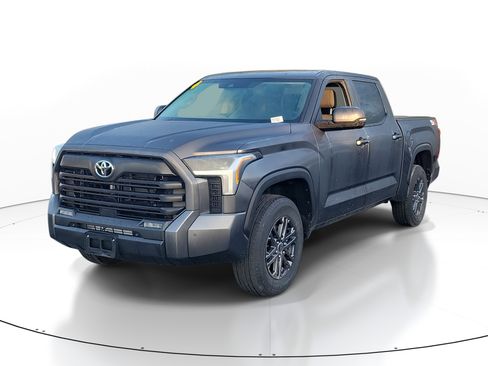 Used 2024 Toyota Tundra SR5 w/ SR5 Convenience Package image 2