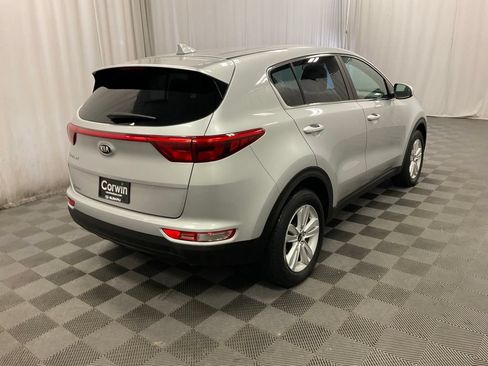 Used 2017 Kia Sportage LX AWD/4WD image 7