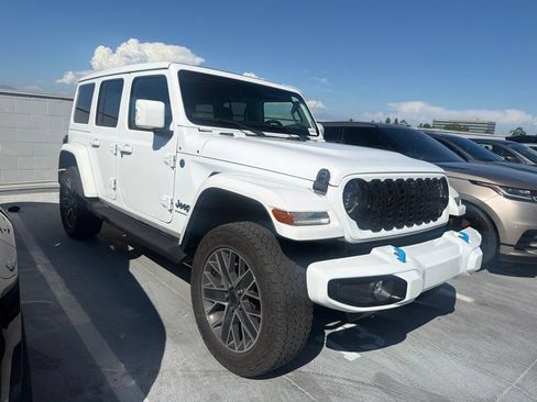 Used 2024 Jeep Wrangler High Altitude AWD/4WD image 2