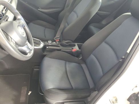 Used 2017 Toyota Yaris iA image 12