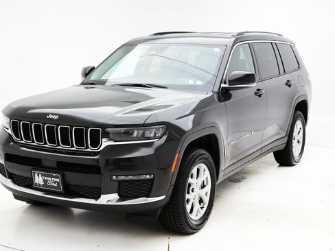 Used 2023 Jeep Grand Cherokee L Limited image 2