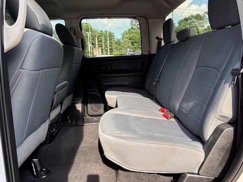 Used 2018 RAM 2500 Tradesman w/ Chrome Appearance Group AWD/4WD image 12