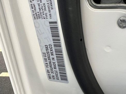 Used 2024 RAM 2500 Laramie w/ Safety Group image 53