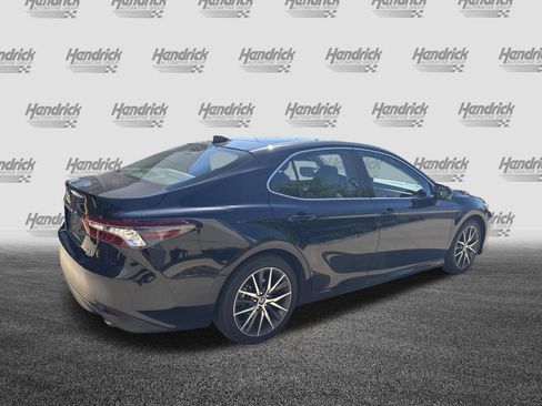 Used 2021 Toyota Camry XLE w/ Navigation Package AWD/4WD image 10