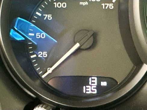 New 2025 Porsche Macan image 15