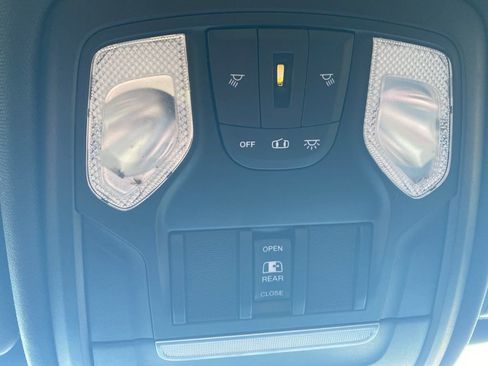 Used 2021 RAM 1500 Big Horn image 33