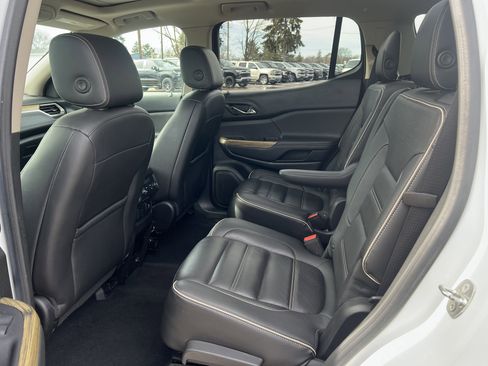 Used 2018 GMC Acadia Denali w/ Technology Package image 12