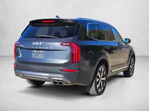 Used 2022 Kia Telluride EX w/ EX Premium Package image 5