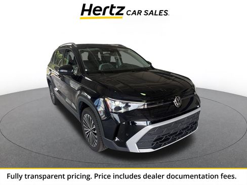 Used 2025 Volkswagen Taos SE FWD image 1