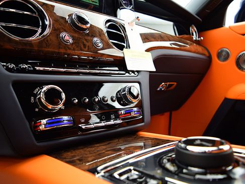 Used 2023 Rolls-Royce Ghost image 40