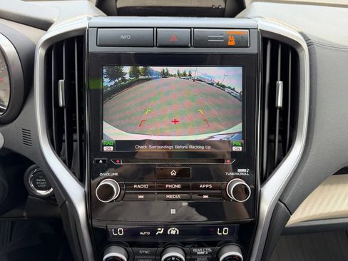 Used 2022 Subaru Ascent Premium w/ Convenience Package AWD/4WD image 23
