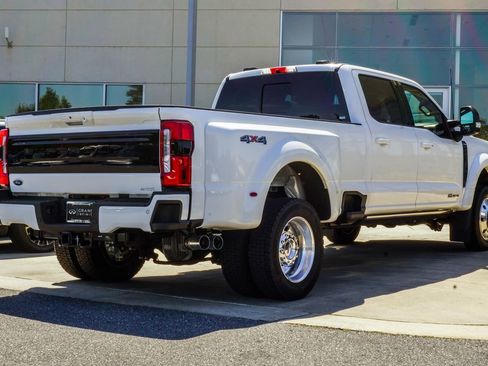 Used 2025 Ford F450 Platinum AWD/4WD image 12