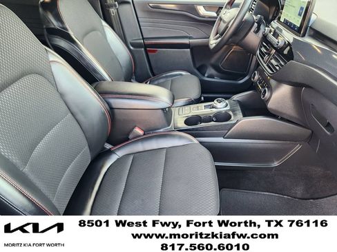 Used 2025 Ford Escape ST-Line FWD image 13